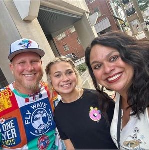 Meet your Posher, Mickie